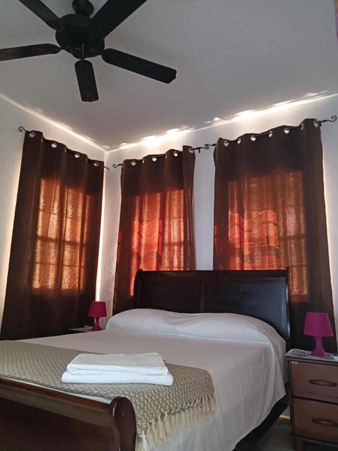 Holiday Home Belvedere Dickenson Bay 部屋 写真